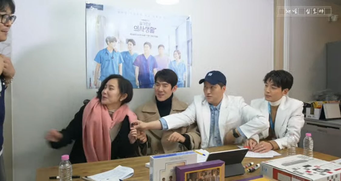 yeyeskii's tweet photo. never expect anything but they gave us yeonseok and hyunbeen reunion 😭😭😭 https://t.co/1hwi2dvM2J