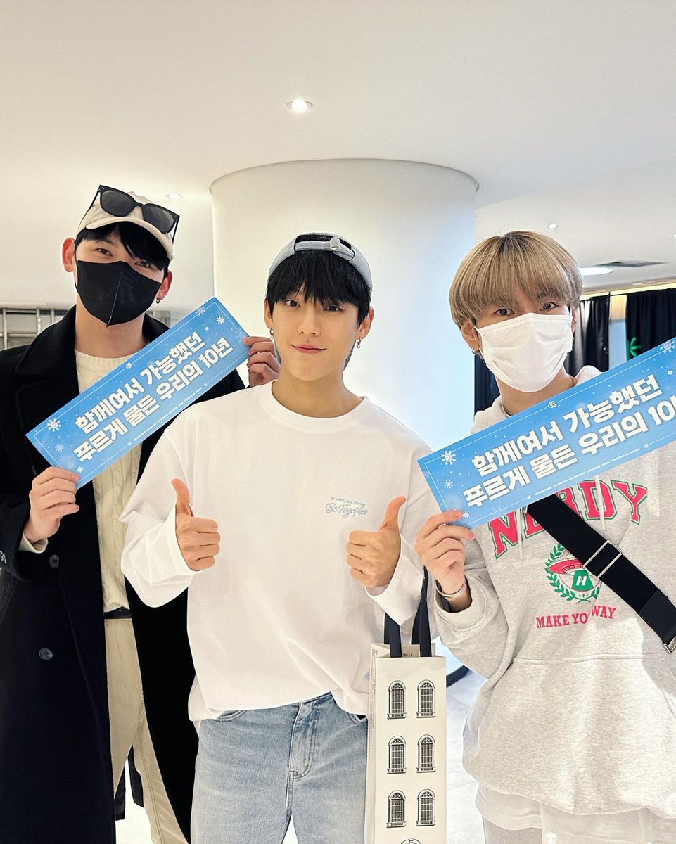 up10tiontrans's tweet photo. 2/2 https://t.co/PHCsJm6HIy