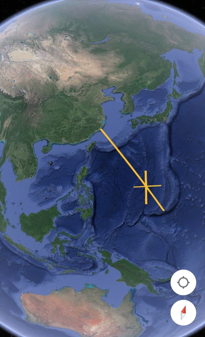 Oceanworldfree's tweet photo. 🇺🇲CSG11 USS Nimitz CVN-68 &
🇨🇳#cv16Liaoning's CSG, both are operating in the vicinity of #Guam, #WPacific
The 1st time PLA showed off its sea/air power projection to close US soil from its homeland as well as #DF26 & #H6K can attack US anytime if it needs
#2ndIslandChain
#A2AD https://t.co/GbR4VF7y1a