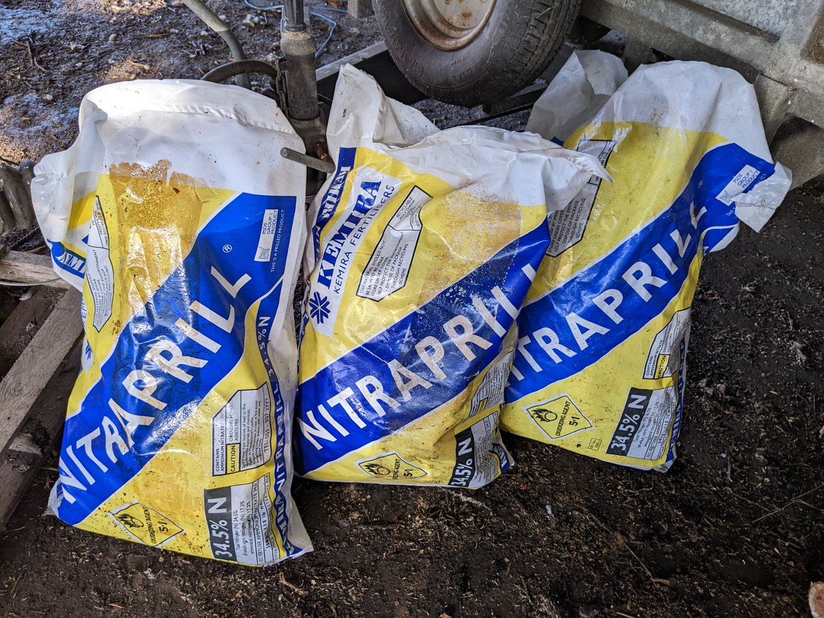 Ultimate in farm recycling, not sure how old the bags are but as good as they were when they were packed away.