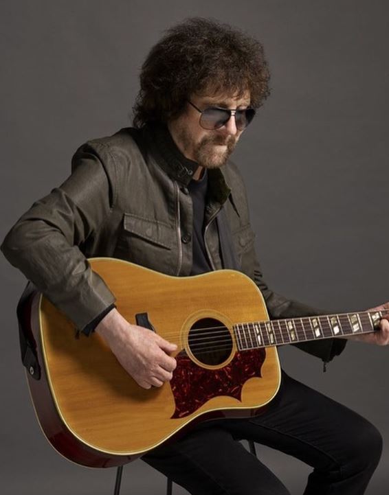 Happy milestone 75th birthday today - December 30th - to Jeff Lynne (ELO, Traveling Wilburys) 