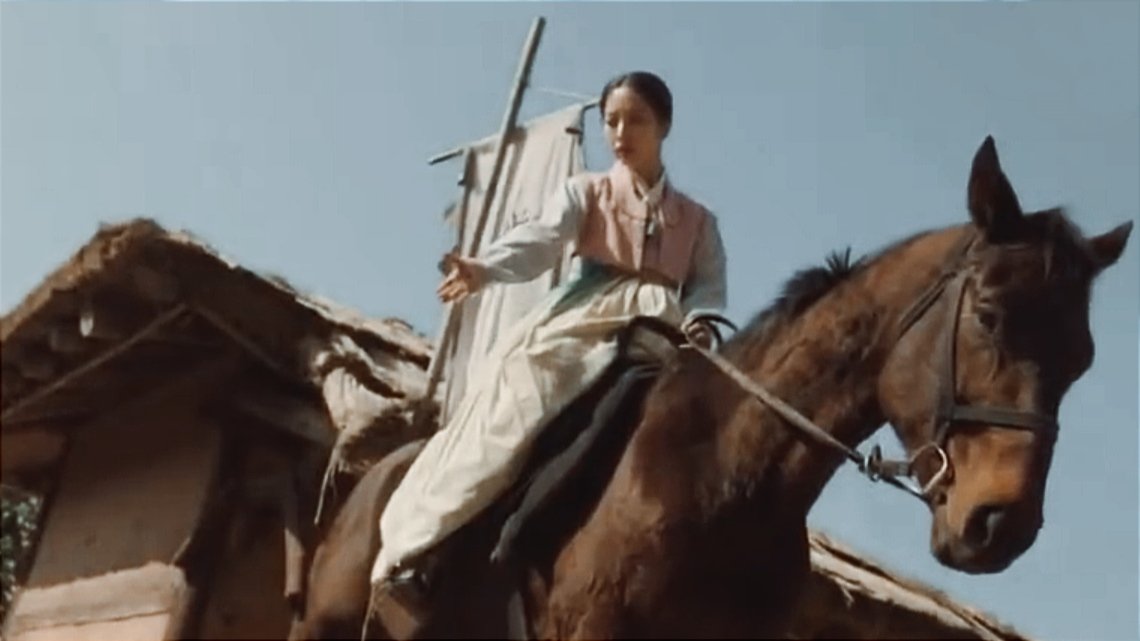 cosmosbona's tweet photo. princess lee yeonju... kim jiyeon the woman that you are... https://t.co/4kb2Yw1vnU