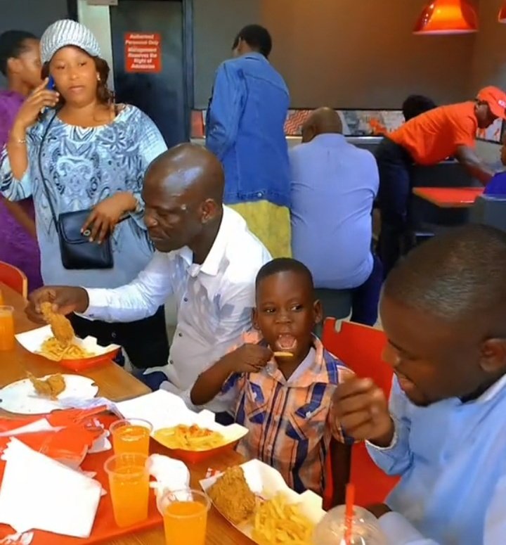fredyklwanga's tweet photo. @KFCinUganda 1. Create new year memories at KFC.
2. I Got new friends at KFC this new year through #KfcActionPack
3. New taste this new year at KFC KYANJA
4. Connecting and networking with new and old friends at KFC this new year.
5. I Got new new memories #KFCActionPack https://t.co/1PtU76BqDy