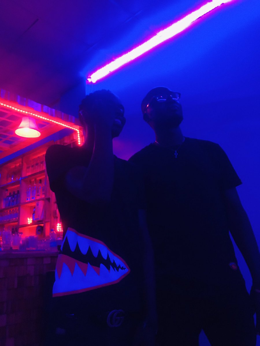 MTraplane's tweet photo. Night at club Texas with them homies #suncity #Texasclub https://t.co/TfFk9n8RBV
