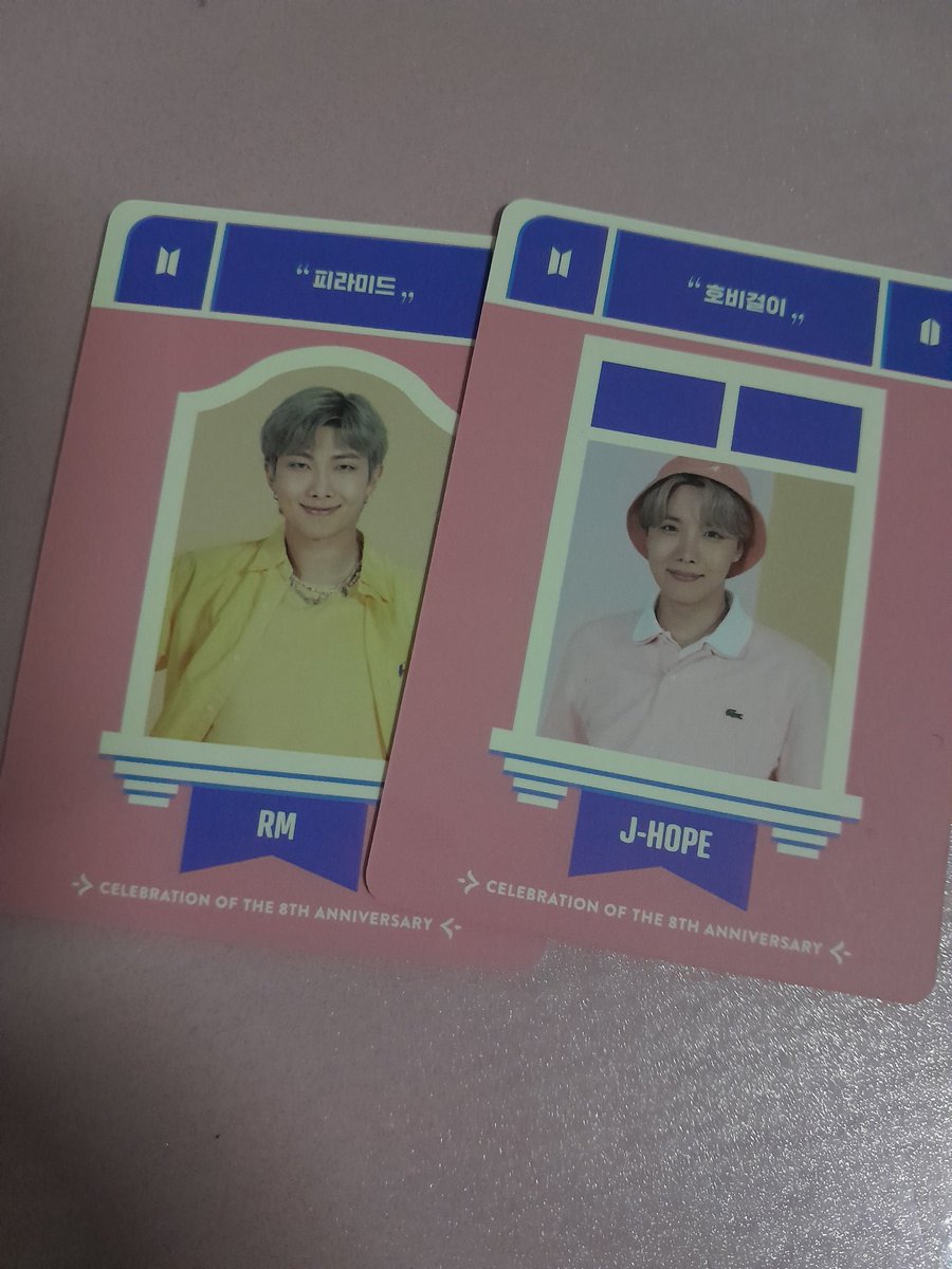 rielle_acen's tweet photo. ✨️ taehyungiee birthday giveaway! ✨️
#riellesGA

1 winner of tete bread dicon 101 pc and namseok mini pc from dday calendar!

mechanics:
> mbf me
> rt &amp; like
> winner must be willing to shoulder sf

ends: 01/02/23

goodluck guys! fighting rawr!
bts tete bread dicon 101 pc ph https://t.co/HBfNm3cgoq