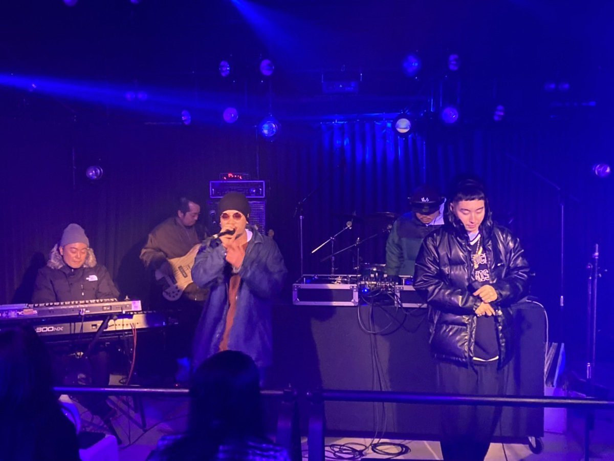 arigata_record's tweet photo. 2022年LIVE納め
お越し頂きました皆様、配信でご覧頂きましたみなさ皆様、年末のお忙しい時期に有難うございました。こうして音楽活動を続けさせて頂いているのも日頃から聴いて下さる皆様あってこそです🙇♂️感謝です🙇♂️
#thesouleaters
#笠原瑠斗
#齋藤森五
#佐々木Kazoo和徳
#KUNI
#Daichang
#yasiam https://t.co/3cxeaTJaIO