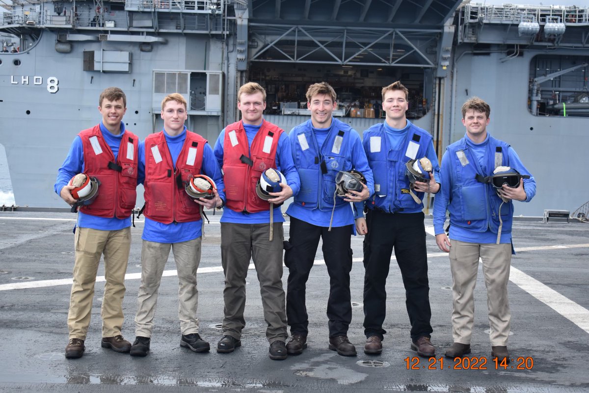 USMMAFootball's tweet photo. 3/C aboard the USNS Big Horn, experiencing Singapore as part of their Sea Year Training at #OURAcademy. #TheWorldIsOurCampus https://t.co/HTKVnC9biP