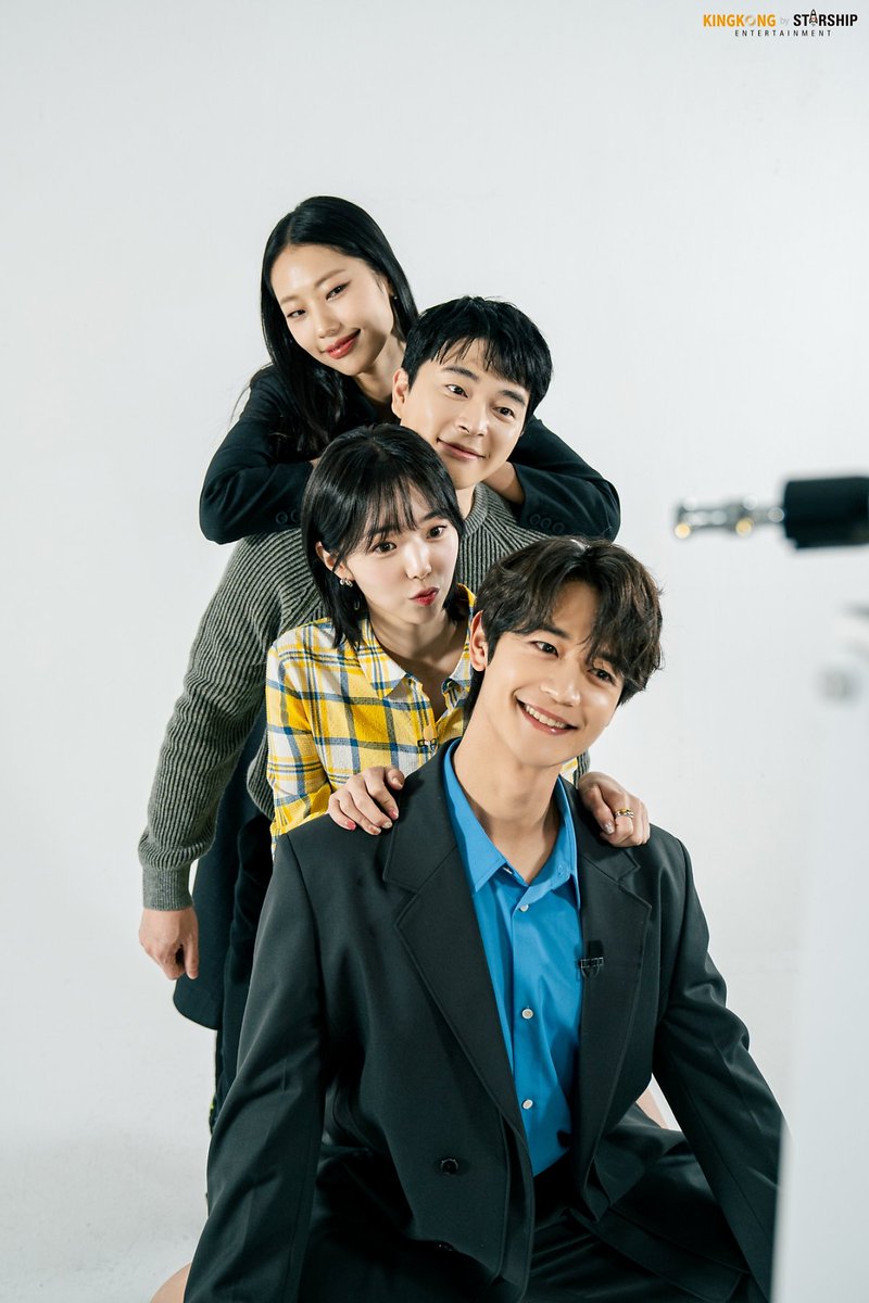 MinggTak_33's tweet photo. 하 남의 회사가 찍어준 사진이 더 실물같고 예쁘게 잘나오는걸 뭐라고하냐 https://t.co/9NN6QAJFBj