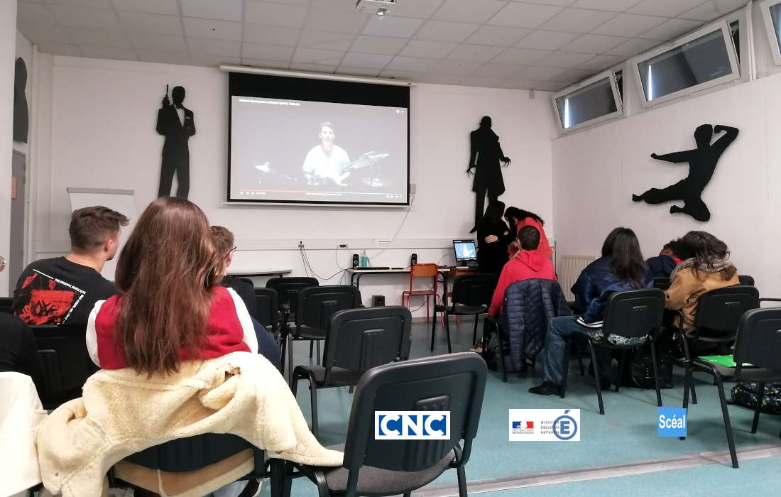 Échanges autour des scénarios au lycée Alfred Kastler (Talence). Scéalprod partenaire du défi "Écris ta série!", initié par <a href="/LeCNC/">Le CNC</a> et <a href="/education_gouv/">Ministère Éducation nationale</a>. 
scealprod.fr

<a href="/ludomag/">@ludomag.bsky.social</a> <a href="/EdtechFrance/">EdTech France 🇫🇷🇪🇺</a> <a href="/LibrairieeMLS/">Librairie eMLS</a> @ArenEducation
