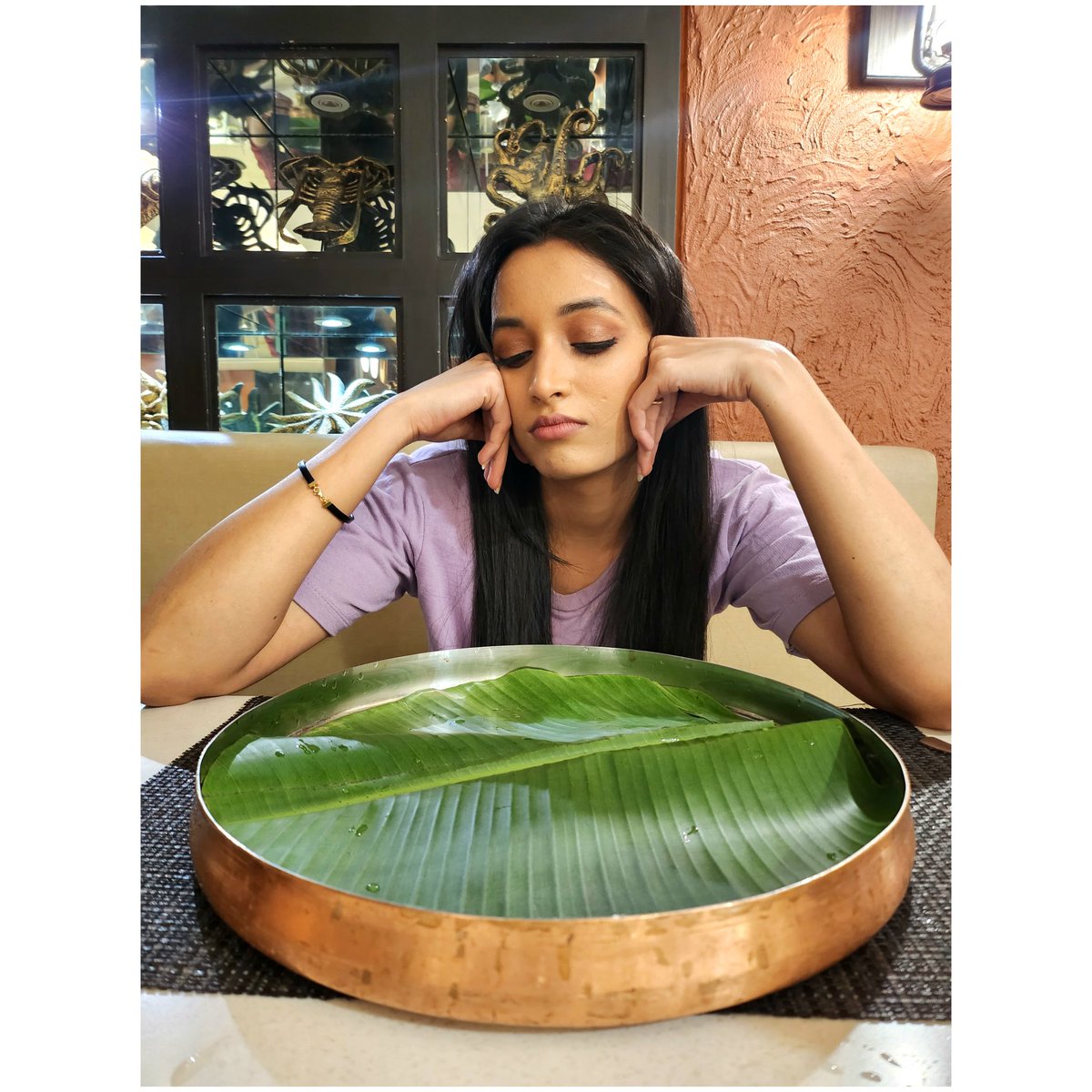 SrinidhiShetty7's tweet photo. The hungry soul series😌

PS: In my defense, the food came much later🤷🏻‍♀️🥹 https://t.co/jf2UmRyYJ5