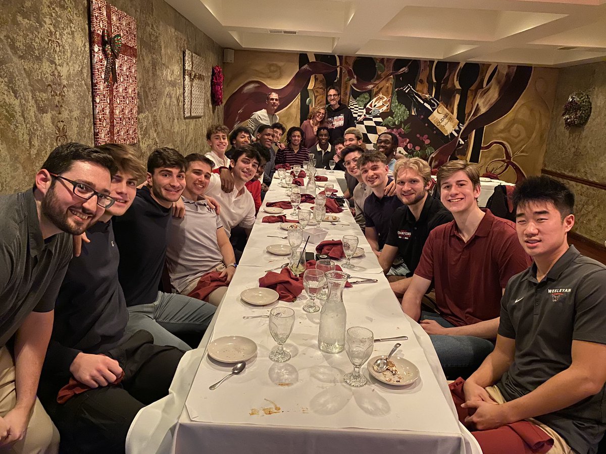 wes_mbball's tweet photo. A special THANK YOU to the Ravetz family for an awesome team dinner last night!  #cardinalfuel #cardinalpride https://t.co/oZPojopeCi
