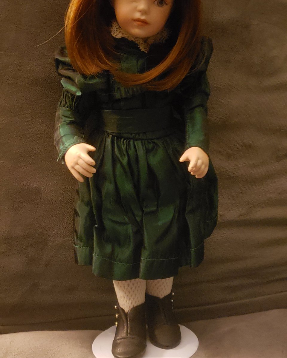 izzyt84's tweet photo. @ChaosOfDrkSouls @bunny66292076 I just got this haunted doll yesterday, fell asleep with her at my side and had the best sleep in quite some time! https://t.co/nWW8R5yQvu