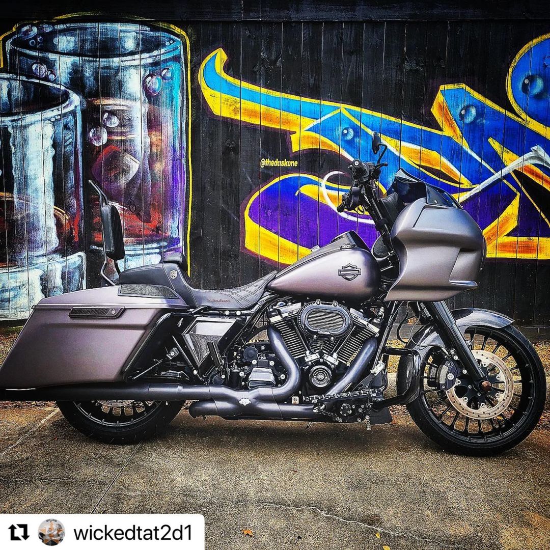 factory_47's tweet photo. F A C T O R Y 4 7
“Urban Performance”
MX47 T-Bars 14” Straight Style
Owner: @wickedtat2d1
・・・
#roadking #roadkingnation #rockfordfosgate #powervision #properbaggers #performancebagger #purposebuilt #bagger https://t.co/iRkLi4aG68