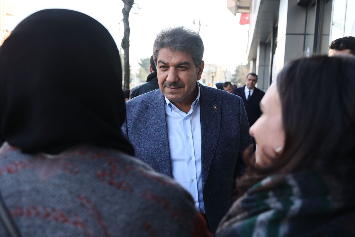 Esenleri'mizin yapı taşı, dinamiği, her daim yaşayan yüzleri olan esnafımızı ziyaret ederek sohbet ettik, işlerinde kolaylıklar ve hayırlı işler diledik.