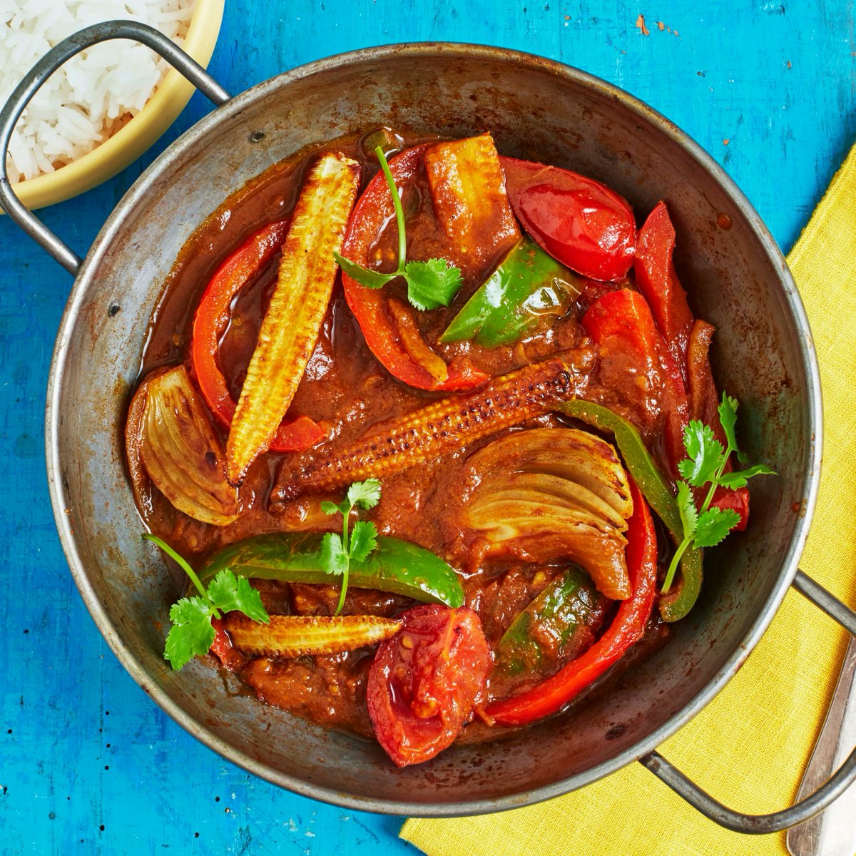SimplyCookcom's tweet photo. 2023 is almost upon us! π
Why not see in the new year with an Indian feast? πOur Indian Spiced Lamb Burgers and Vegetable Jalfrezi will ensure you start as you mean to go on with your food in 2023!
#SimplyCook #indianfood #newyearfood #dinnerideas #recipekit https://t.co/m6qilvLFrt