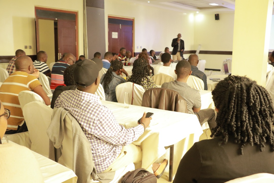 REMA_Rwanda's tweet photo. "It is better that we have discussed environmental laws together and focused on issues you face in your work, in order to avoid misinterpretation. Hopefully, you will share with you colleagues &amp; clients what you gained for the safe of environment &amp; human health"-@FaustinMUNYAZIK https://t.co/vhcERY8ZtT