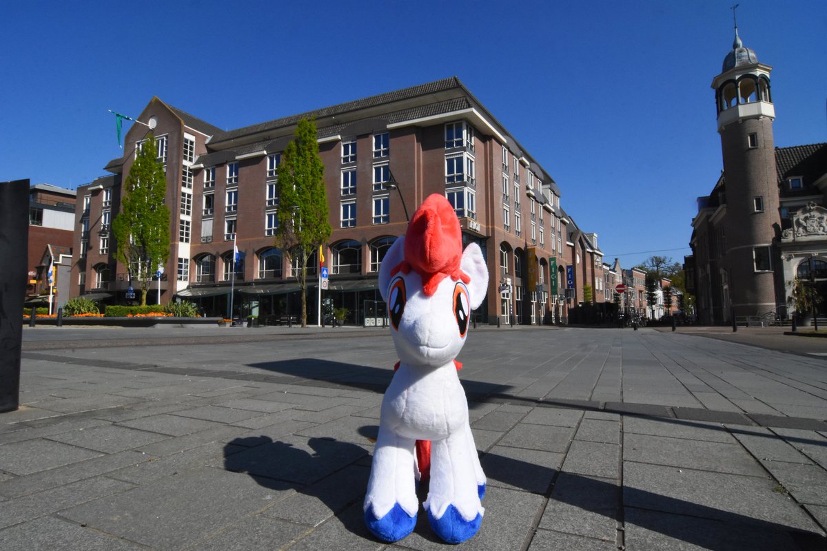 PonyConHolland's tweet photo. PonyCon Holland will be back in 2023!

📍Hotel Theatre Figi, Zeist, 
📅21 &amp; 22 October 2023

Just like last time we've booked most of the rooms in the hotel. You will be able to book them through our website around the time we start our ticketsales.

#brony #MLP #mylittlepony https://t.co/dIiMaWs4JW