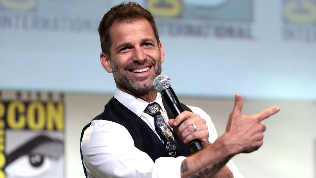 MultimediaPop's tweet photo. #DatosPOP - ¿Conoces a Zack Snyder? Pues, es hora de que lo conozcas. Synder es un director, guionista y productor de cine que ha trabajado en películas como Ga'Hoole: La Leyenda de los Guardianes, Batman vs Superman: El origen de la justicia, La Liga de la Justicia, entre otros. https://t.co/c5rTgnUlT8