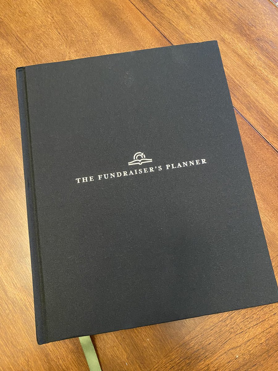 alazoff's tweet photo. My new planner is here and I am SOOO excited! Fellow #fundraising pros if you haven’t had a look at this yet, do it now. https://t.co/CTJlcIC0Wa  Thanks @tclaybuck for designing this beauty! https://t.co/3UMxVRMw1Y