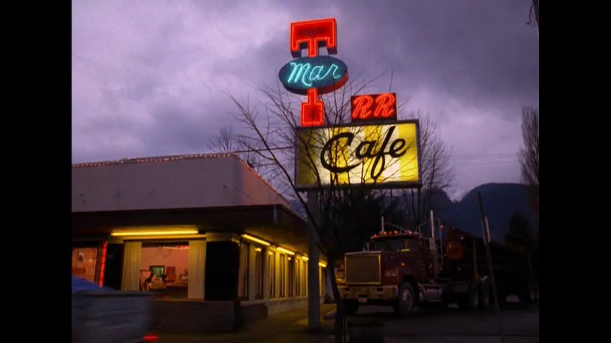 Twin Peaks Diner. What else does one need on a Friday afternoon?