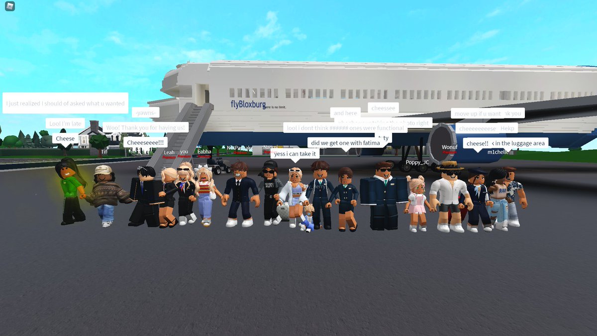 Fighter_RBLX's tweet photo. memories from 2022! https://t.co/Uqwzxq1KtN
