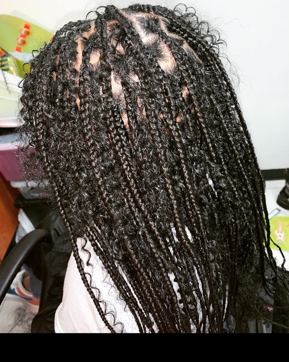 ASipOfChing's tweet image. Bohemian Knotless Braids🤩🤩🤩🤩 #BookTheLook📲