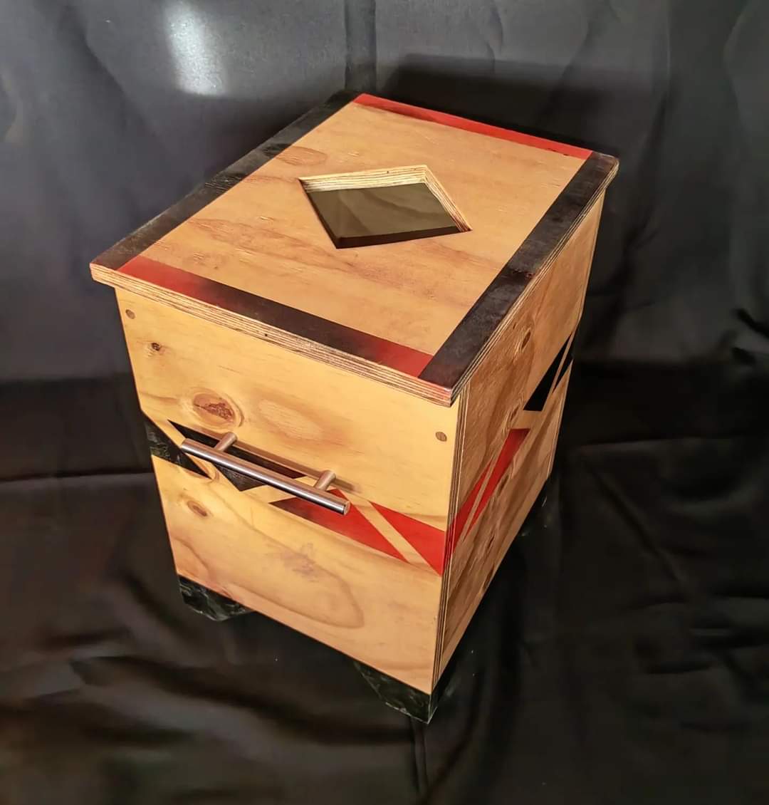 ThaPlanka's tweet photo. Yoni steam seat (Sauna box) - R1 400

*Free delivery

*Used for vaginal steaming.

Purpose of steaming:
+Removes toxins in your body.
+Regulates your menstrual cycle.
+Reduces menstrual pain and bloating.

Whatsapp: 068 128 4550
Website : https://t.co/71eJpeG8i6
#macg #Sundowns https://t.co/0J0IDUwbQP