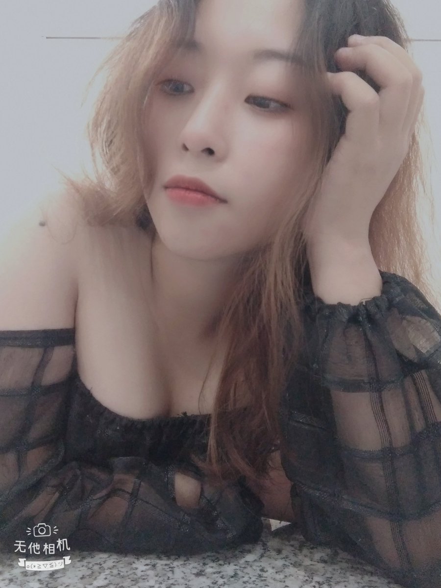Dung18011's tweet photo. Sang năm mới, vẫn chưa tiền ...! https://t.co/eoQ6ZHDKv5