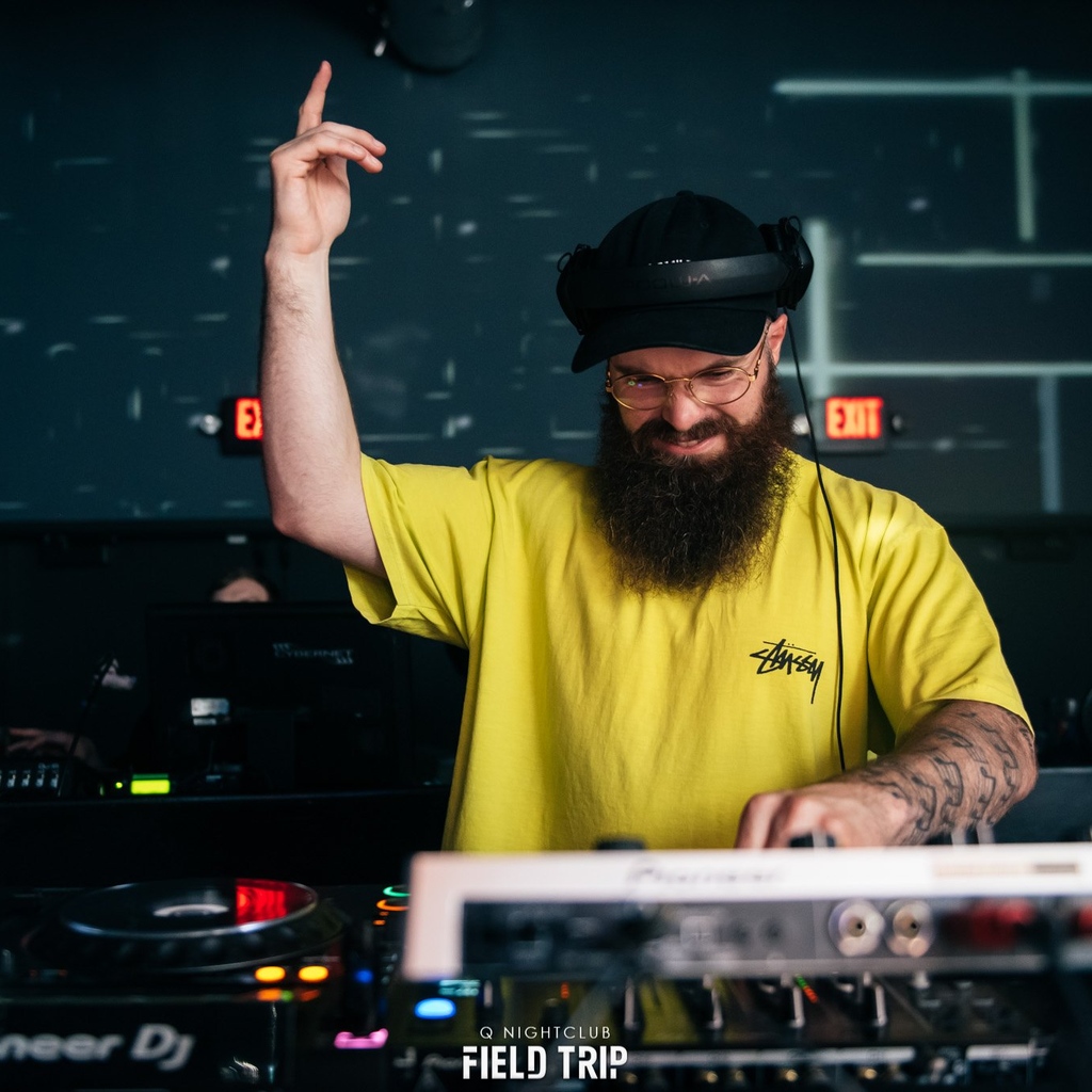 Q Nightclub tweet media