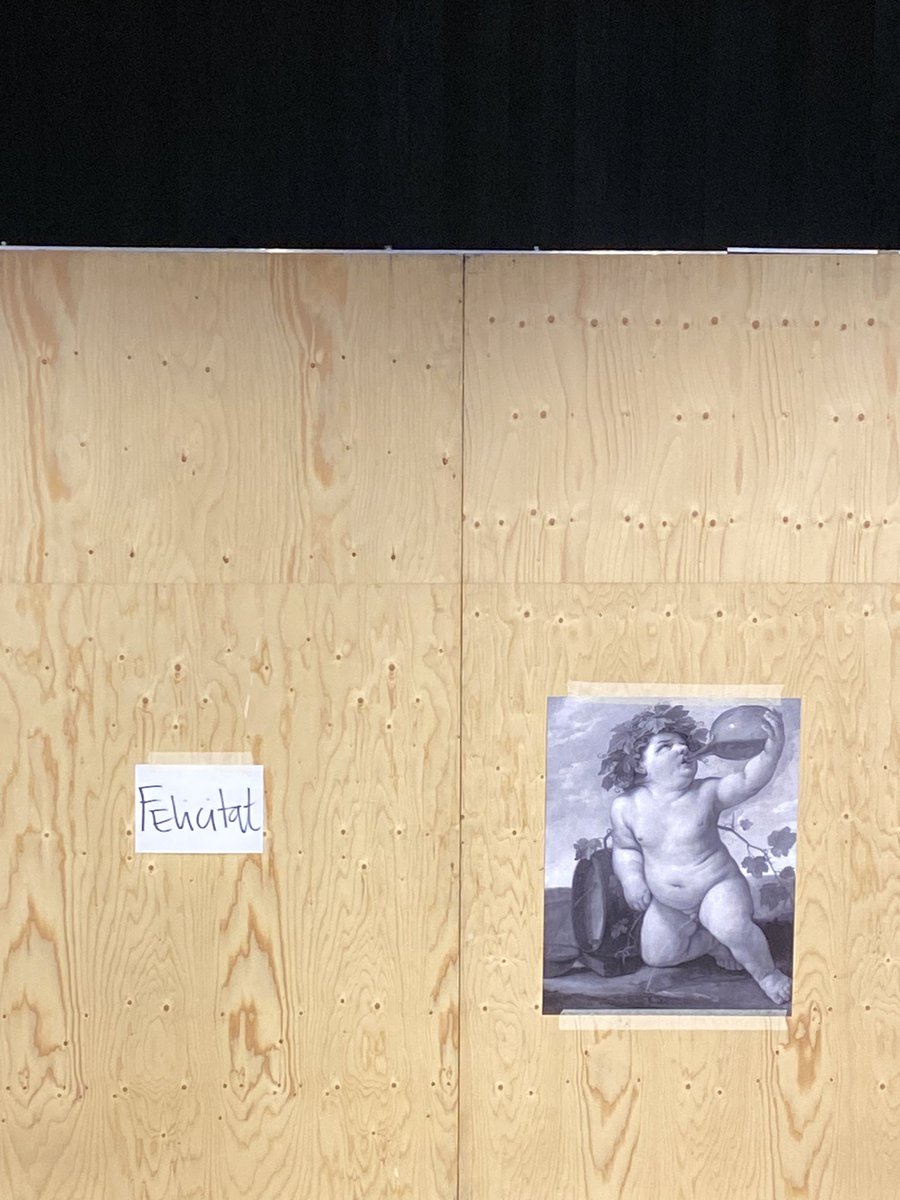 Probablement no hi ha millor manera d’acabar l’any que anar a <a href="/teatrelliure/">Teatre Lliure</a> #LliureDeGràcia, però segur que no hi ha res millor que entrar a la “caixa” de #HeddaGabler. Increïble direcció d’@Alex_Rigola i bestial interpretació de 5 actrius i actors sublims!