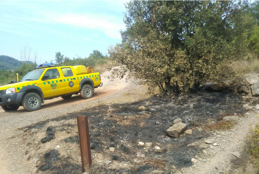 ADFPuigdArques's tweet photo. A partir del 2 de gener de 2023, les petites explotacions agrícoles, ramaders i silvícoles podran tornar a cremar els residus vegetals que es generin a l'entorn agrari i silvícola amb l'anterior procediment de comunicació de crema. Segueix llegint --> https://t.co/ovflYBbnBQ