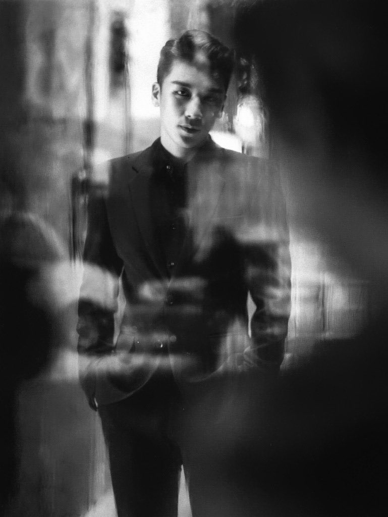 ratedseungri's tweet photo. .elite 🖤 https://t.co/Vx6OmcdZwe