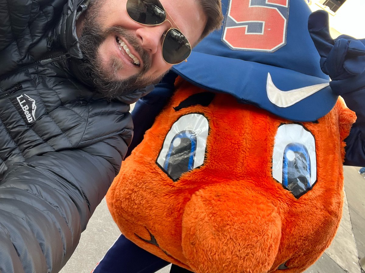 cjduppstadt1's tweet image. Thank you @SyracuseU for the tickets to the @PinstripeBowl! We had a wonderful time, but wish @CuseFootball had prevailed. Here’s to a successful 2023 campaign! #Syracuse #PinstripeBowl #cusefortroops #IVMFSyracuseU #syracuseOVMA