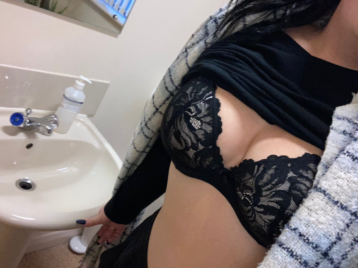 Nonsocialbutte2's tweet photo. I was so horny at work today I could help myself. I had to go and play with myself in the bathroom. Do you prefer my bra on or off? And would you join me? #worknude #publicnude #dmme #onoroff #contentseller #kink #freethenip https://t.co/OH9wEQiaPz