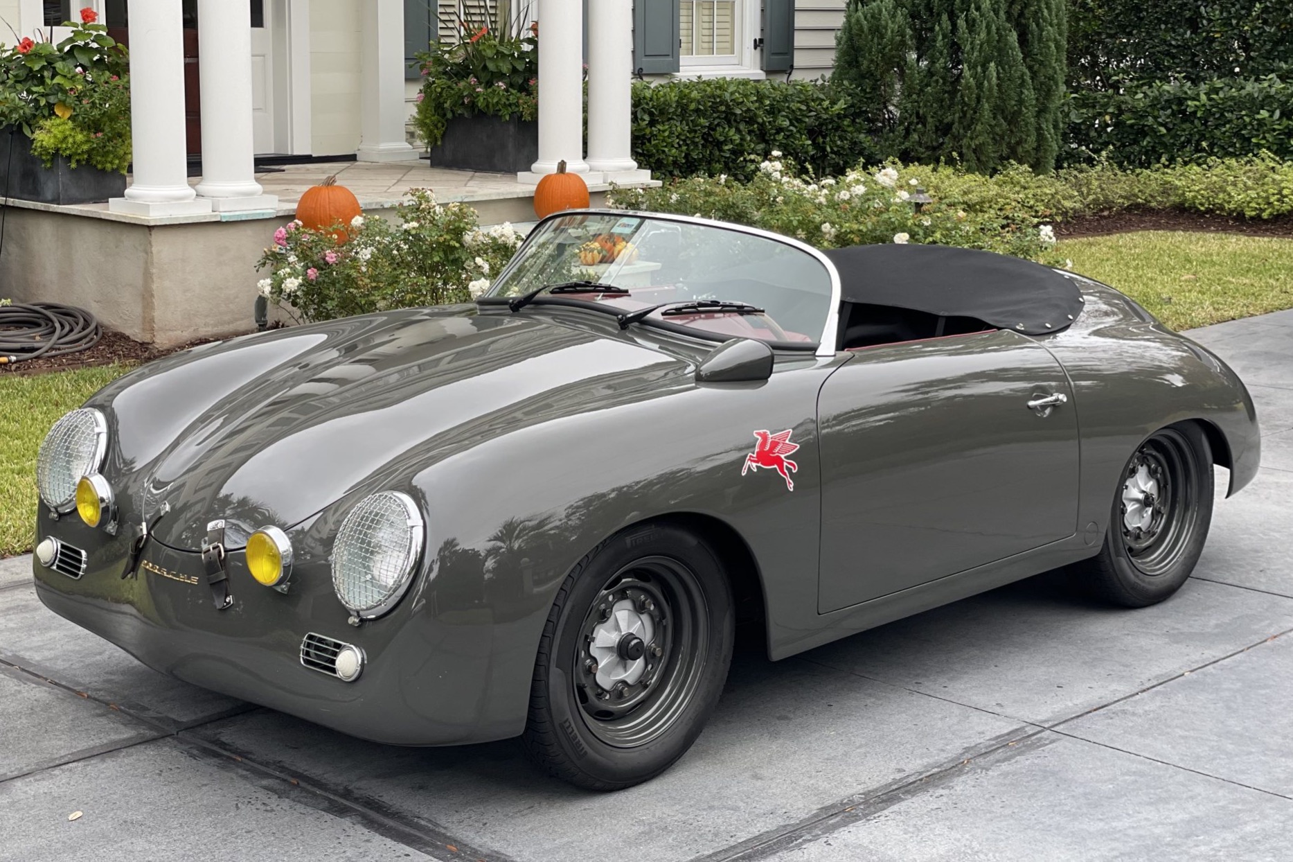 Porsche 356 Speedster Replica 640x359