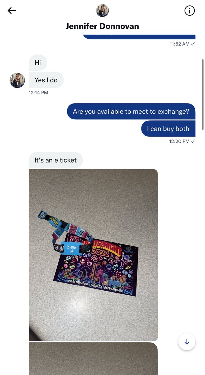 StubbornAF's tweet photo. If this lady tries to sell you tickets, do not buy. Lol you will be scammed. #LightsAllNight2022 https://t.co/EKJfKSXRoi