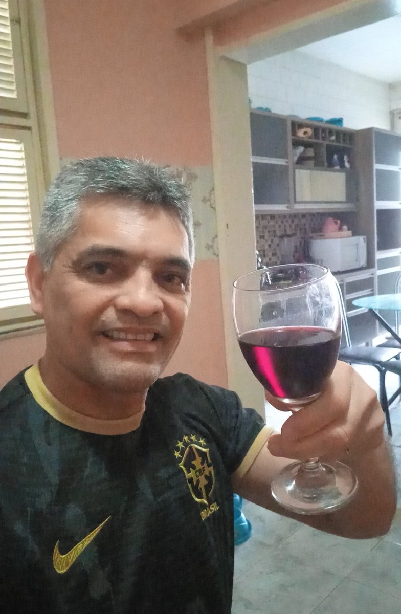 josianomst's tweet photo. Um 2023 com saúde e esperança,  do verbo esperançar, ou seja lutar sempre por um mundo melhor! https://t.co/q6TqgiuxiY