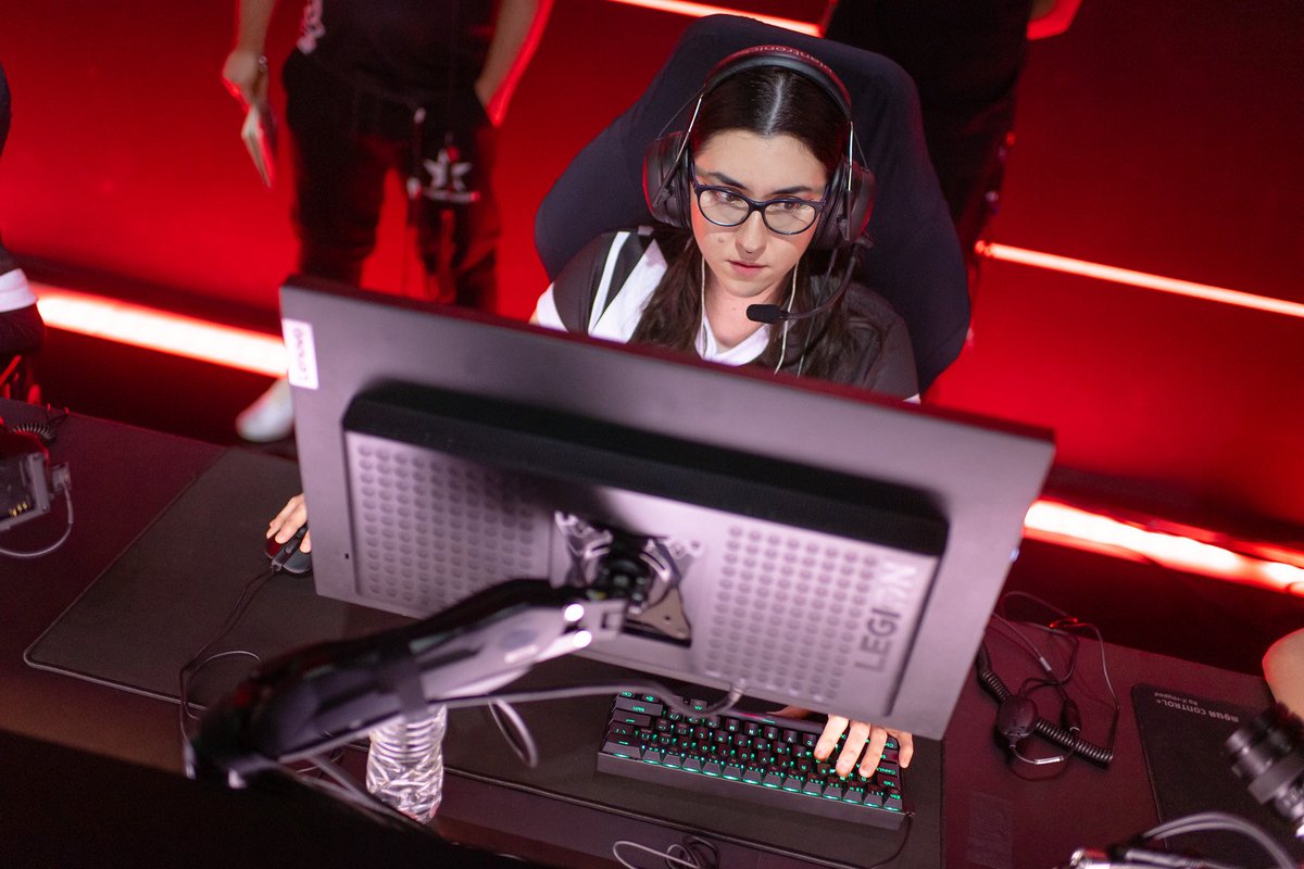 Former Keyd Stars Athenas player Larischz has passed away, according to VALORANT Zone. 

She was 27. RIP