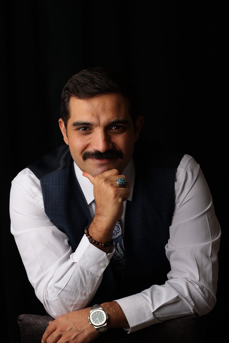 abdullahcavsglu's tweet photo. "Çelik bile sert değil,
Gör ki düşman mert değil,
Ölürüz de dert değil,
Üzer kahpe pusular..."
Ruhun Şad Mekanın Cennet Olsun Yiğit Başkan. #sinanates https://t.co/XLvinE4KAG