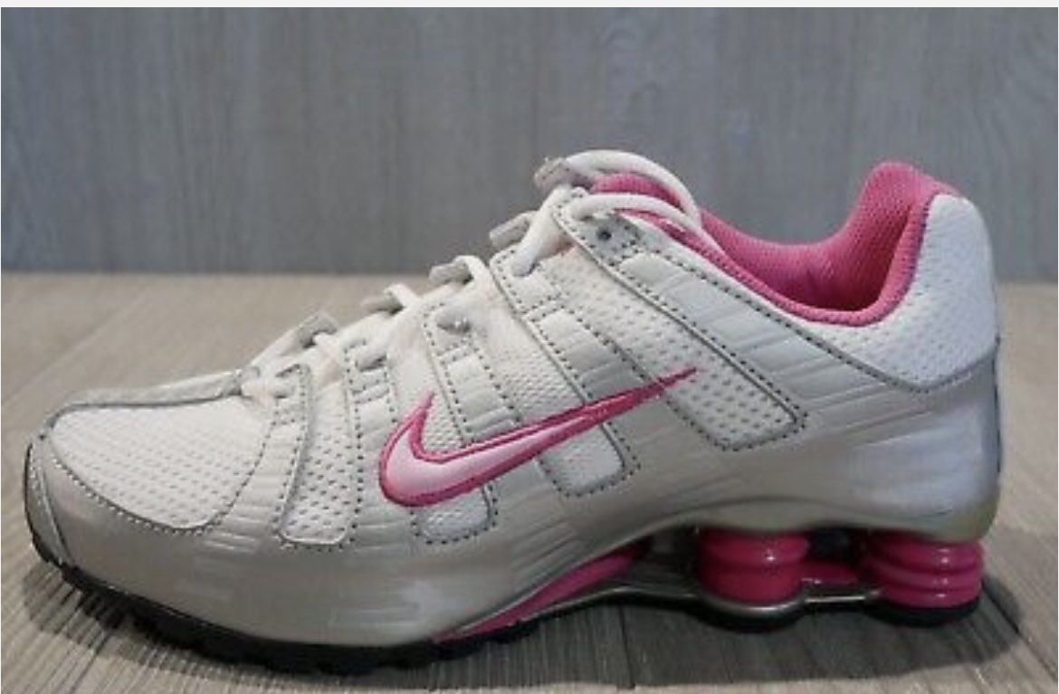 HelloKenzie_'s tweet photo. Wait until the tik tok girlies find out about these “vintage” Nikes. Shox walked so dunks could run https://t.co/Vr2xa59bLI