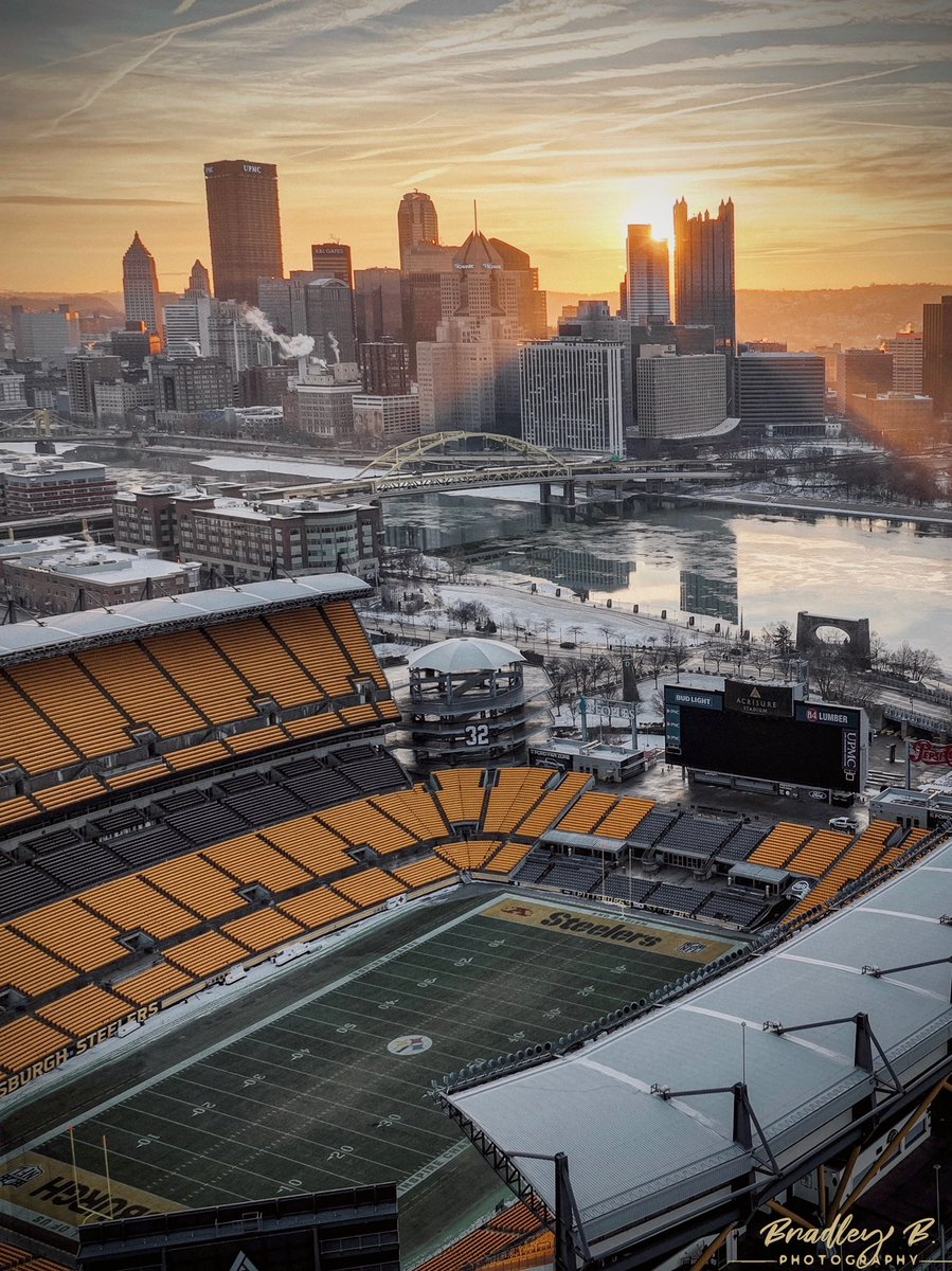 HEINZ field at sunrise. Franco's #32 hangs near the rotunda.