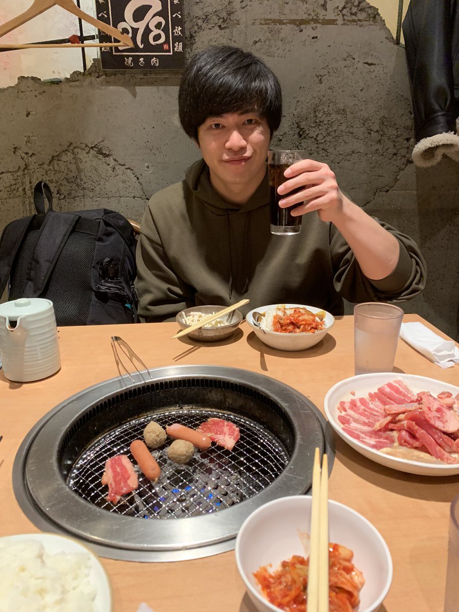 ren_break's tweet photo. 今年もだい、おはら、うぇでぃにお世話になり、助かりました!
いつも本当にありがとう!
また来年も怪我や病気なく健康的に頑張っていこう!
DORA氏も含めてまた5人で遊んで練習しよう!!
踊り納め焼肉美味かったのぉ!!!!
#BlessingFlex
#ブレフレ https://t.co/hcuvbfuHPE