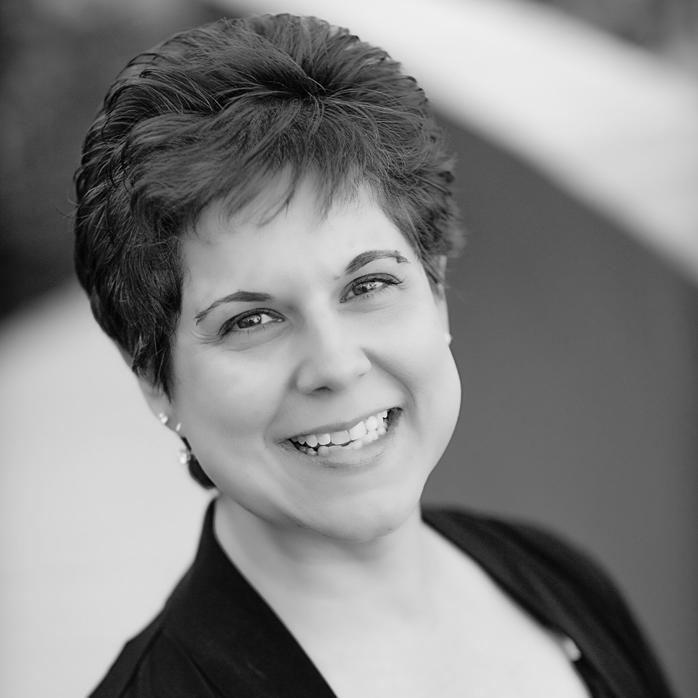 Happiest 10 year Pinnacle anniversary to our Media Supervisor, Andrea Moore!! Congratulations on this milestone anniversary. Thank you for all you do, we are lucky to have you. 🤗🥳🙌🏼