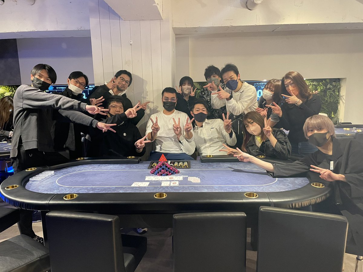 doublepot_k's tweet photo. 12/30(金)Sit&Go🥤
🏆チカトリス様🏆
🥈純平様🥈
でした!
年内最後のSit&Goご優勝おめでとうございます🎉🎉✨
今年1年ありがとうございました🙇♂️🥰
#錦糸町ポーカー #sitgo https://t.co/wf2OQ7VEdl