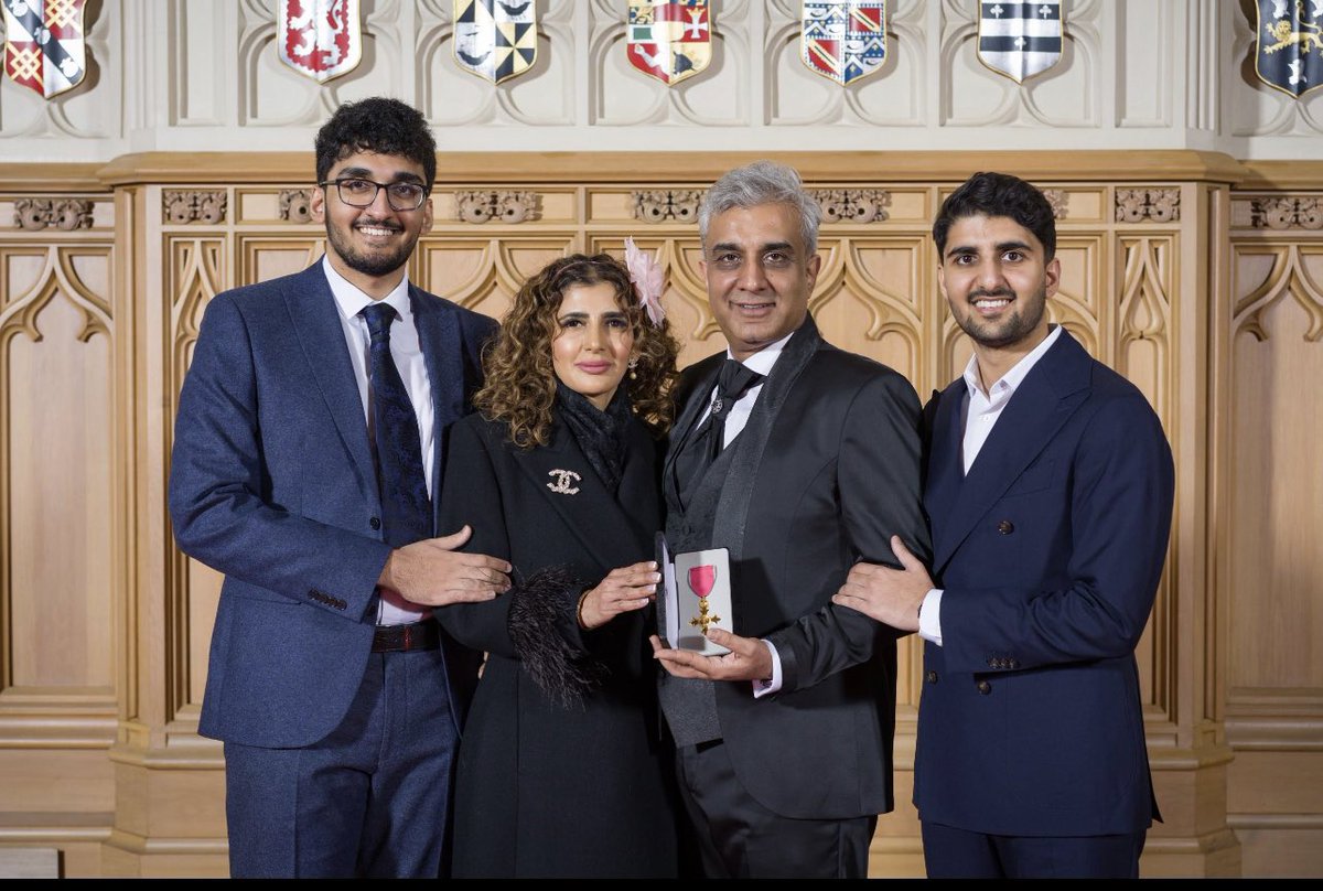 Lint Group tweet media