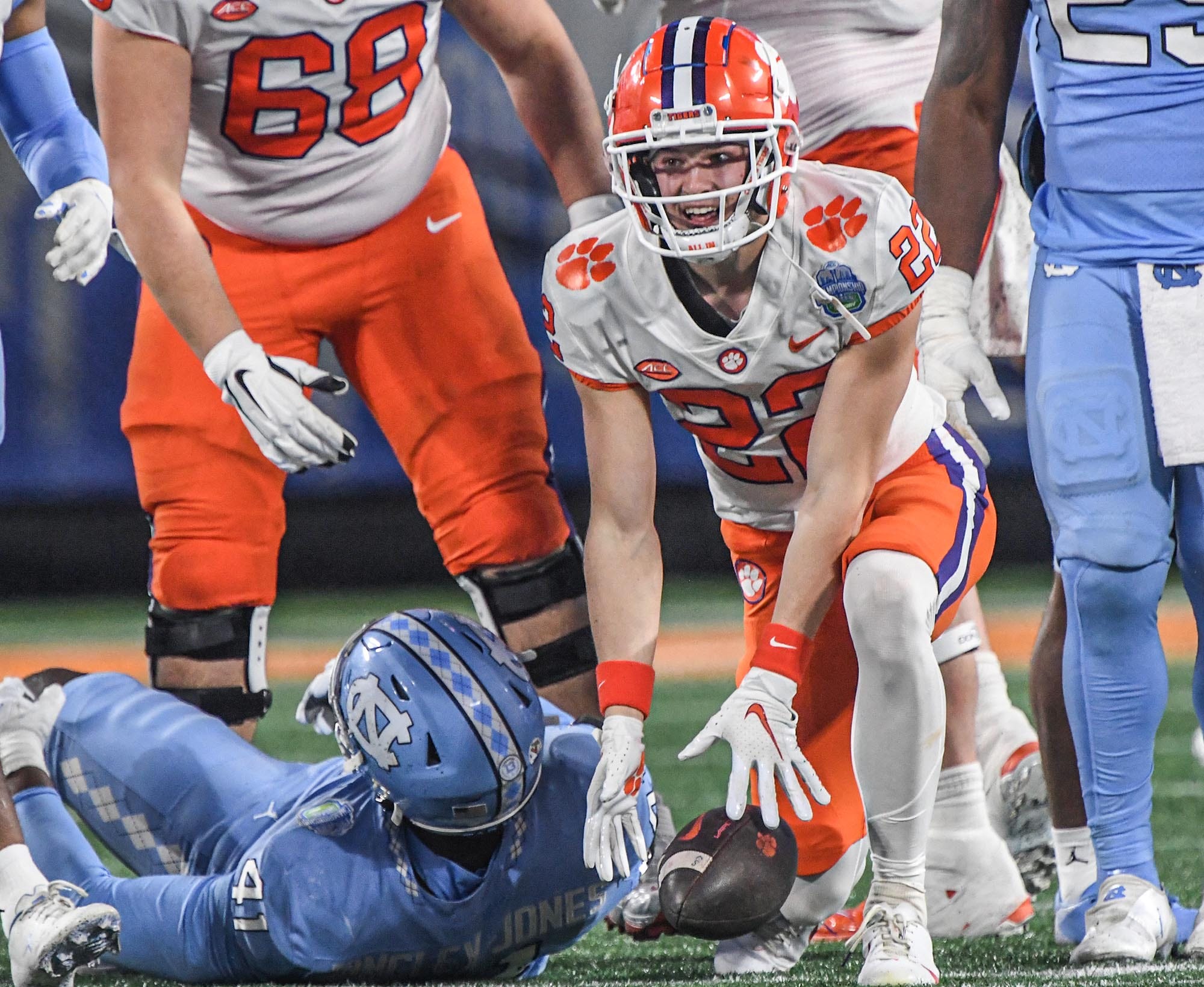 Pickswise on Twitter "FRIDAY PICKS 🚨 Tap in! 🏈 CFB https//t.co