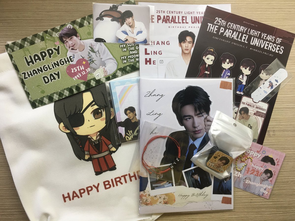 amitihtnoppp's tweet photo. ขอบคุณที่ยังไม่เก็บไปก่อนนะคะ ขอบคุณที่ยังมี Giveaways ไว้ให้55555🤣💗 เป็นแกลรี่ที่น่ารักมากๆ เหล่าวอลนัทก็น่ารักสุดๆ และและและดีใจมากที่ได้ Special Give จากงานงับบ 💖💝 #ZLH25CenturyLightYearsParalleUniverses #UNIONCOUNTINGSTARS https://t.co/EiRNs5s1y4