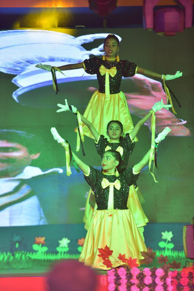 Prof Rakesh Sinha tweet media