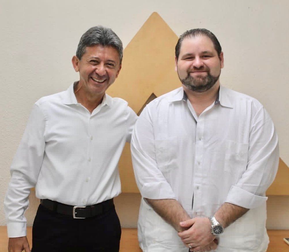 Mi estimado Presidente y amigo Iván Rodríguez muchas felicidades! 

Que tengas un gran día! 

Abrazo fraterno!!