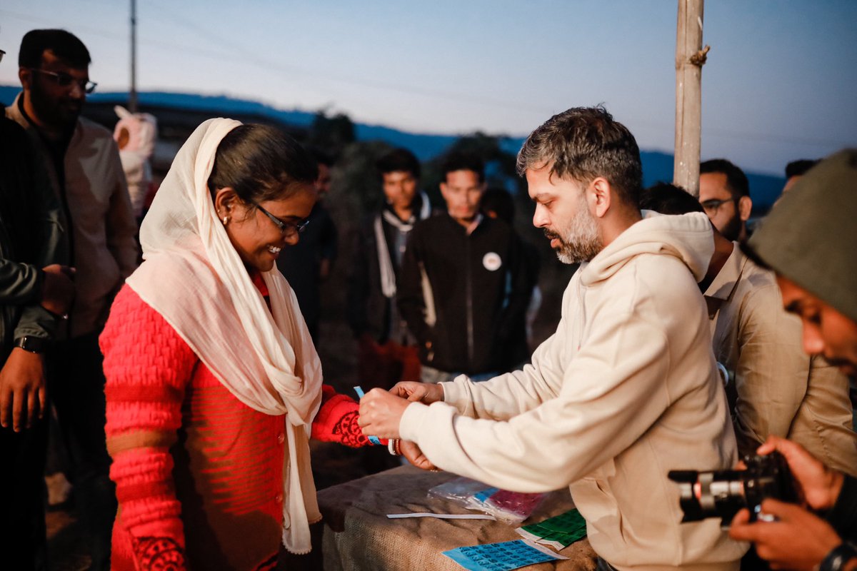 projectbatauli's tweet photo. Great People, an amazing atmosphere, a sight for the eyes, and a rhythmic musical evening for the soul. Food, Fun, and fest, a Spandan dedicated to an unforgettable evening.
.
#spandan2022 #projectbatauli #ngo #villagelife #surguja #chhattisgarh #ruralfest https://t.co/8GkPXJkncp